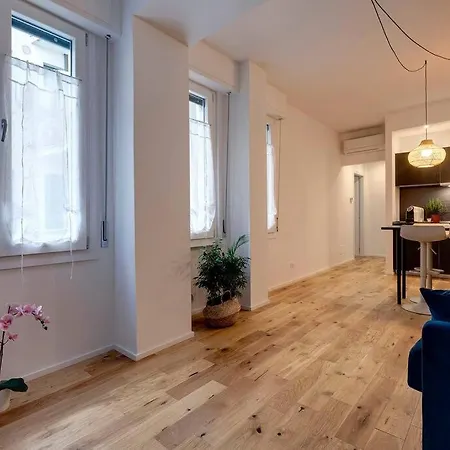 Nazionale Dream - Blu Pavone Florence