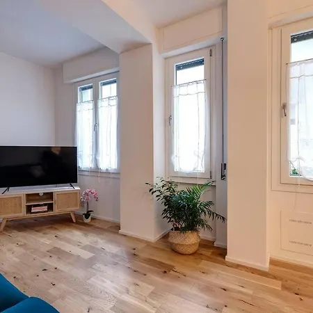 Apartment Nazionale Dream - Blu Pavone